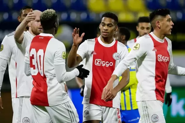 恐怖の《102ゴール10失点》　もはやゲームの世界なアヤックスが止まらない