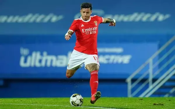 エンソ・フェルナンデス獲得へチェルシーがリード？　中盤の若返りに向けて大金を投じる構えか