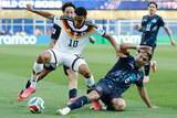 「［北中米W杯・総集編02］小国の大健闘、スーパースターの抱擁……　新設ラウンド32が生んだエピソードの多いドラマ」の画像2