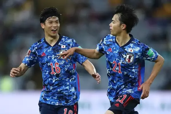 酒井、大迫らの代役が躍動も……　劇的ゴールの三笘をお膳立てした山根視来の良い点、悪い点