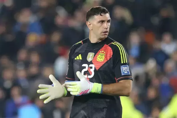 カタールW杯ではメッシに負けないMVP級の働き　アルゼンチン代表守護神マルティネスは2026年大会にも意欲「今回の方が興奮する」