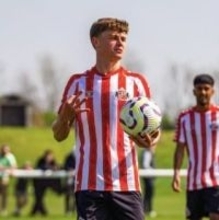 日本代表も苦しんだ豪州代表DFルーカス・ニールを覚えているか　17歳の息子がサンダーランドのアカデミーで結果を出している