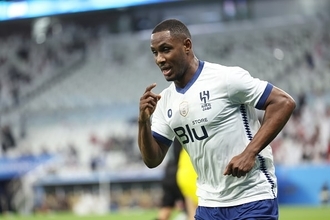 C・ロナウドの前で2発決めて2季連続得点王へ　アル・ヒラルで《51戦42ゴール》の怪物FW止まらない