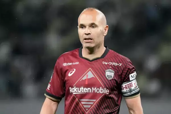 X・アロンソ、シャビらに続いて指導者の道へ　UAE2部から監督業をスタートさせたイニエスタも欧州トップリーグへやってくるか