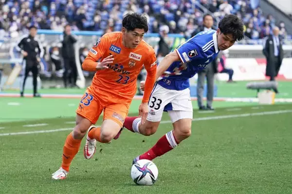 高く、強く、速いF・マリノスの新たなディフェンスリーダー　22歳角田涼太朗の持つ頼もしさ