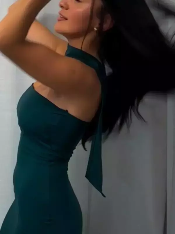 「世界一美しい審判だ！」「カード出されたい……」　アルゼンチン地域リーグ決勝で女性初の主審　実力も折り紙の“セクシーすぎるレフェリー”が話題