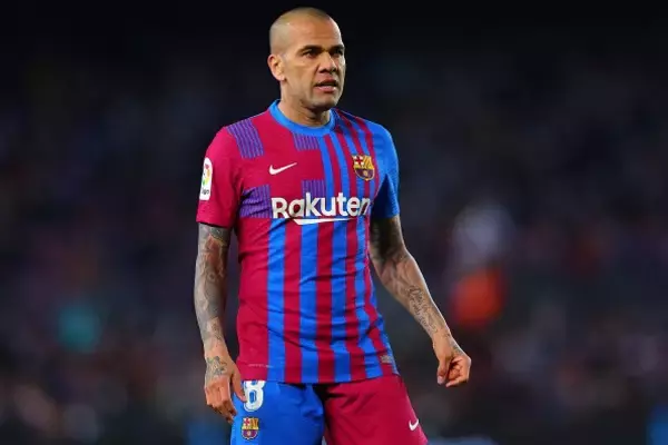 レアルがリーガの頂点にいられるのも今季まで？　語られるアウベスの自信とバルサの豪華な補強候補たち