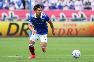 今季のJ1MVPは横浜FMの岩田智輝が受賞！　今季32試合に出場してJ1優勝を支えた若きDF