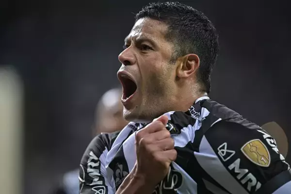 総移籍金額は“1億ユーロ超え”でも5大リーグは未挑戦　36歳の今年も20ゴールと衰えぬフッキの脅威