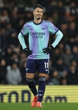 逆転ゴールかと思われたが……　アーセナルレジェンドはマルティネッリのオフサイドに激怒　「そんなことは絶対に許されない」