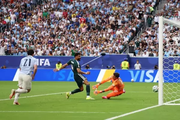 ［W杯マッチ13］アジア勢の躍進に続いたサウジアラビア！　ウルグアイ相手に勝ち点1をもぎ取る　グループHは混戦模様に