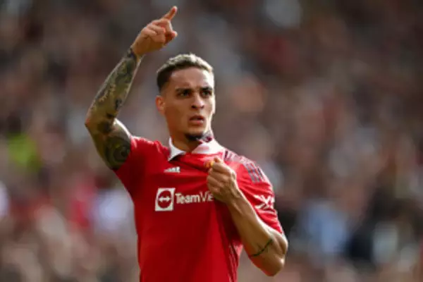 ストライカーはアントニーとプレイしたくない？　マンUで僅か3アシストしか決めていないウイングの問題点「縦に行かない」