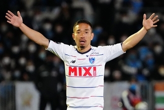 長友佑都はどちらのサイドで起用すべき？　代表、クラブと2つの顔を持つ大ベテランの最適解