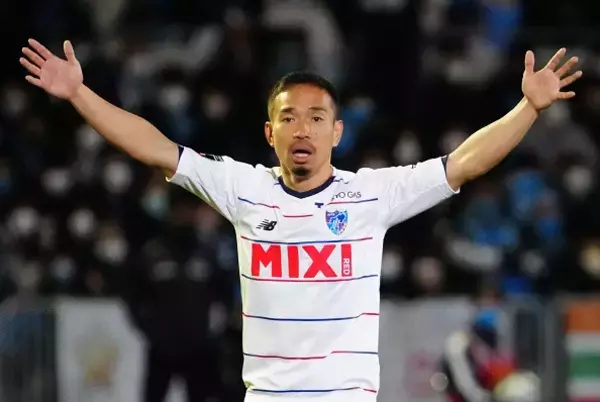 長友佑都はどちらのサイドで起用すべき？　代表、クラブと2つの顔を持つ大ベテランの最適解