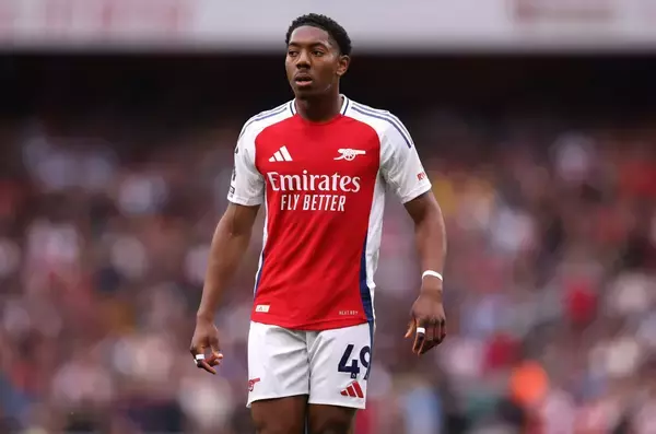 ルーク・ショーとの契約は来季限り　左SBの補強目指すマンUがアーセナルDFスケリーに興味