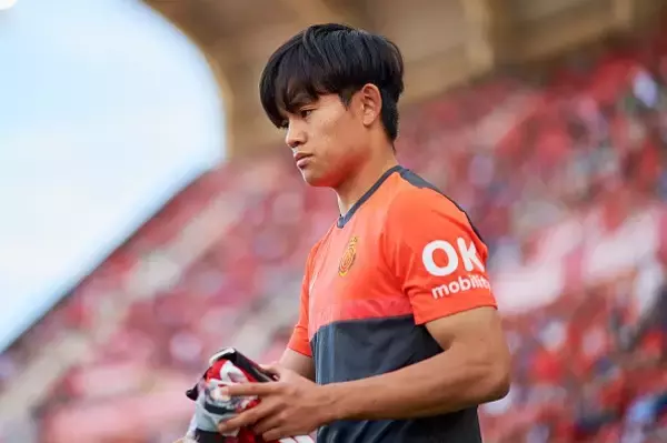 久保建英に残された時間は残り2試合　“日本の未来”が伊東、堂安と差別化できるポイントは？