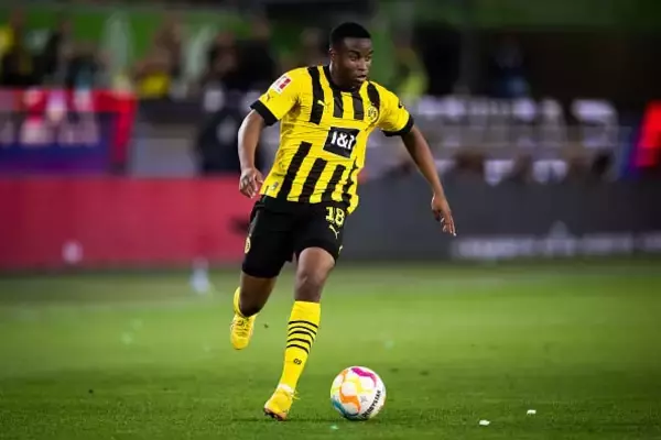 ドルトムントの逸材を要チェック？　リーガ単独首位に立ったバルサの次なる補強は