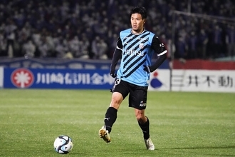 今季の川崎フロンターレでカギとなる？　山根視来が中央からポゼッションの起点に