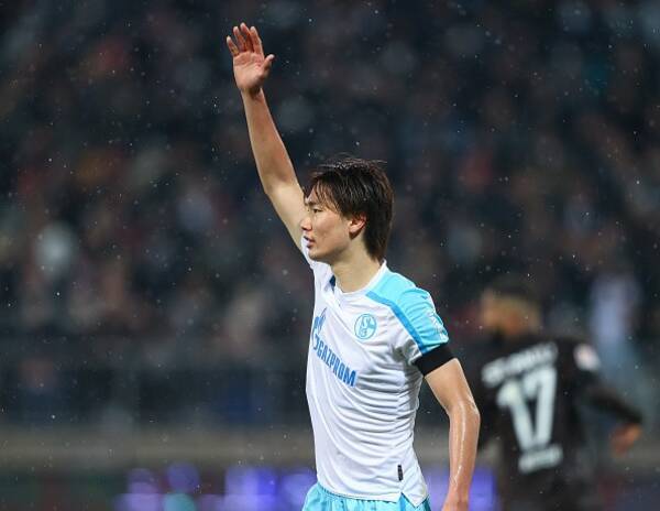 日本代表に186cmの大型ボランチが誕生 シャルケで中盤も兼任するようになった板倉滉は秘密兵器となる 22年4月11日 エキサイトニュース