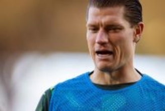 相手にプレッシングかと思いきや、ブチ切れて味方を突き飛ばす　スイス1部のクラブでドイツ人FWの衝撃行動が話題に