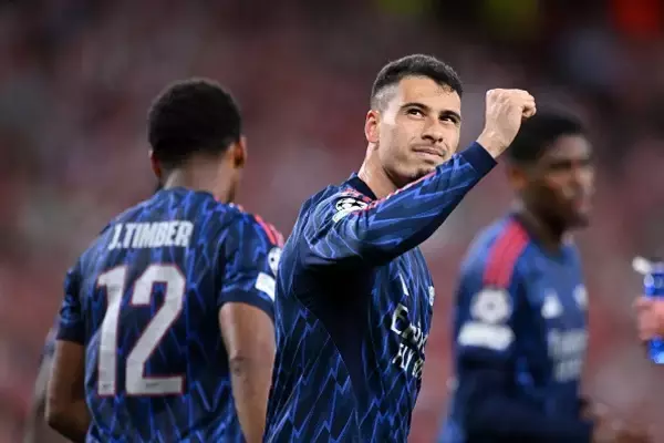 今夏に攻撃強化を画策するPSG、アーセナルFWマルティネッリの代理人に接触？