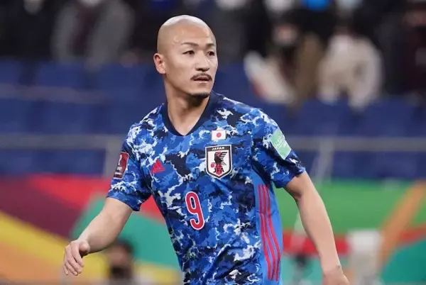 セルティックの韋駄天FWはこう使うべき　前田大然左サイド起用のススメ