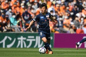松木、藤田譲瑠チマらと共にU-21で存在感を示す”清水の至宝”　パスと守備で躍動する松岡大起