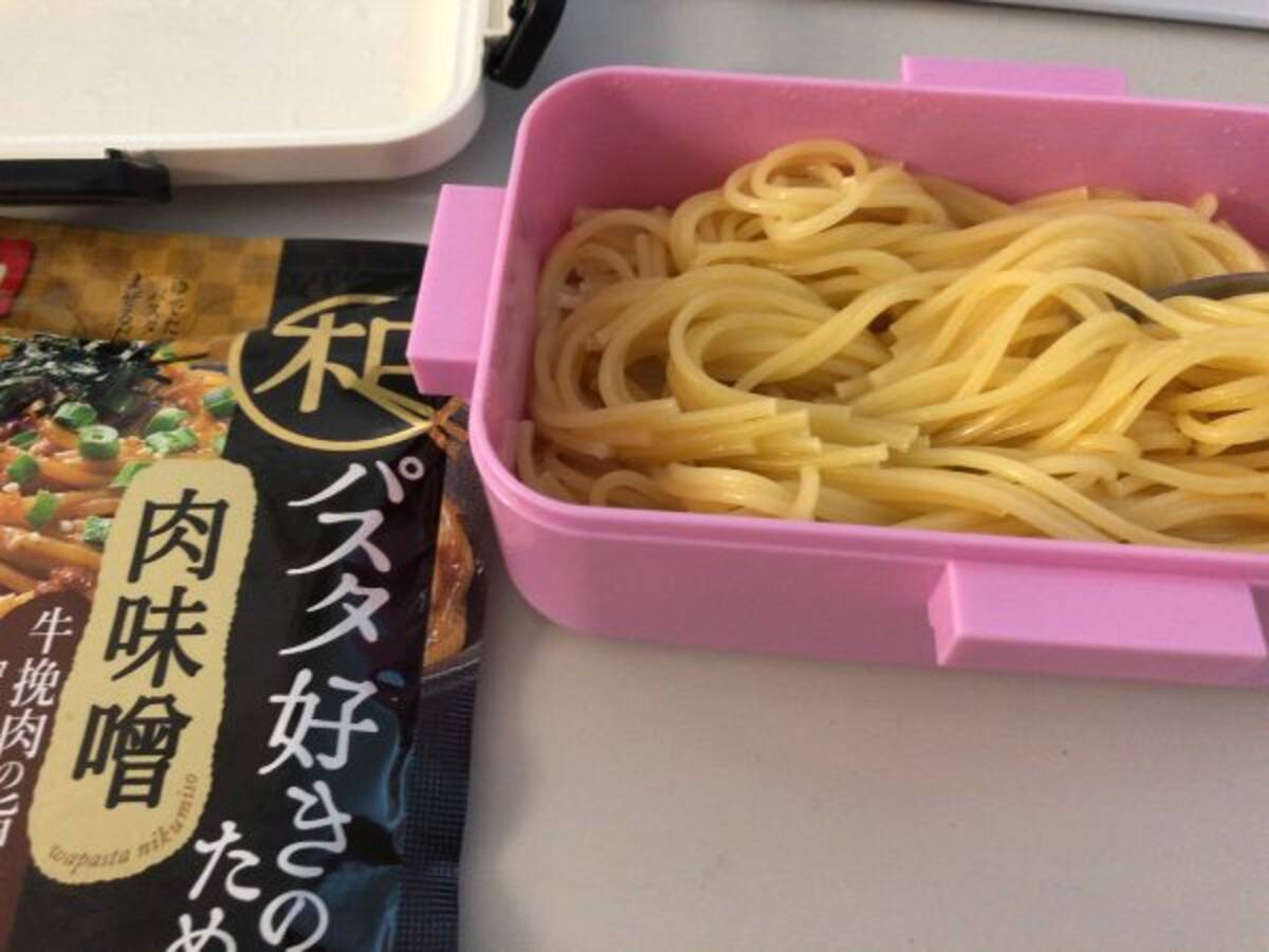 究極のズボラ弁当 レンジで4分チンするだけでもちもちパスタが食べられるぞ 19年6月10日 エキサイトニュース