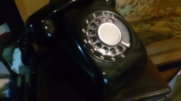 詰んだ ガス会社に連絡しようとしたら黒電話だったのであきらめてスマホにした話 19年8月30日 エキサイトニュース