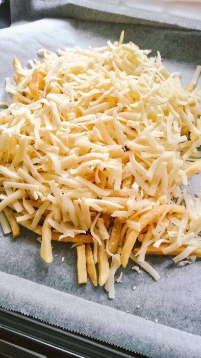 マックのポテトにチーズとミートソースをぶちまけた 最っ高に頭の悪い食べ物 が最高においしそう 年8月21日 エキサイトニュース