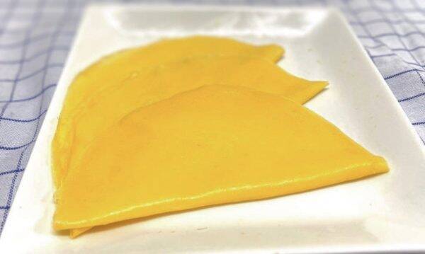 表面がツヤツヤでおいしそう きれいな薄焼き卵を作れるレシピがオムライスに最適 年9月26日 エキサイトニュース