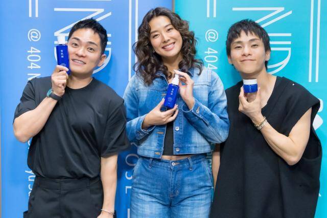 30代後半「あるある」!?「化粧品の量が2倍に」「首までスキンケア」すみれ×HIROMI＆FUKAMI 肌の悩みを語り合う