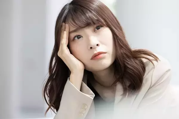 「人間関係が怖くて転職できない…」過去のトラウマを抱える30代女性へ、経験者からのアドバイス続々