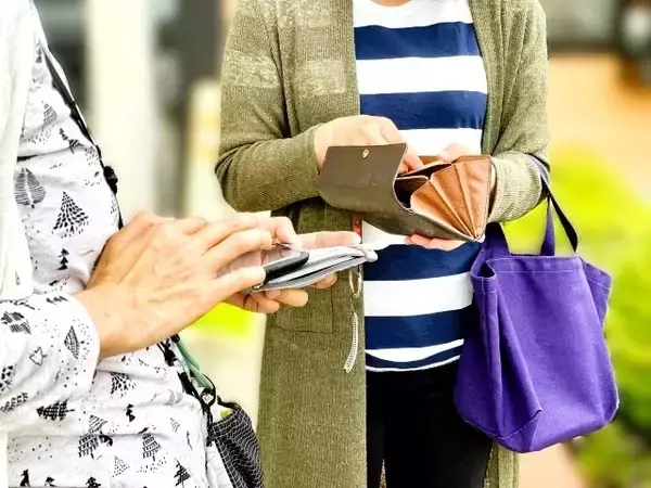 お金のやり取りで人間性が見える!? タクシー相乗り代精算で友人が逆ギレ…今後の付き合い方に悩む相談者に共感の声、アドバイス続々