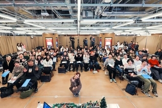 アイナ・ジ・エンド、スペインのフェス「マンガ・バルセロナ」で感じたこと「自分たちの国のことをめっちゃ誇りに思っていい」