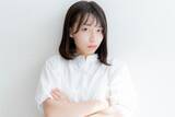「【心理テスト】実はかなり我慢してる？ あなたの心に溜まった「隠れブチギレ度」診断」の画像1