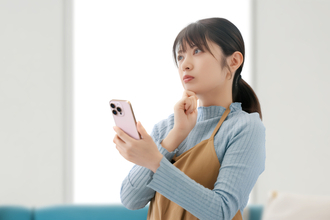 【心理テスト】SNSやLINEの返信でバレる!? 周囲から「ちょっと距離を置かれやすい度」チェック