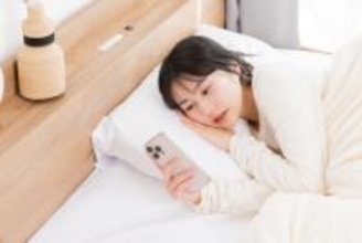 寝室に置いたらNG!? 知らずにやってるかも…運気が下がる「5つのアイテム」とは？