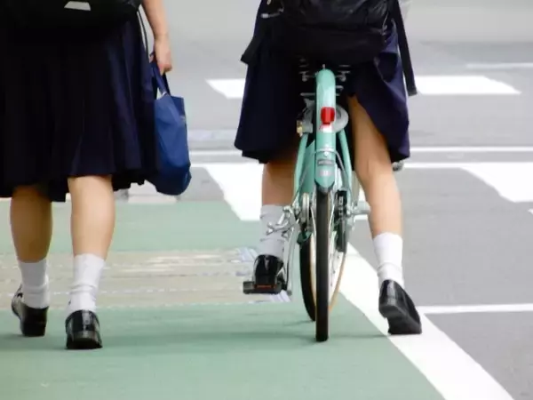 高校生の自転車事故「死者・重傷者」が「最も多い月」はいつ？ 約6割が“いつもの通学路”で発生【交通安全クイズ】