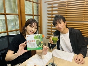牛乳で混ぜると抹茶ラテ風に！ 青臭さや苦みを抑えた“こだわり青汁”に注目