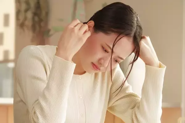 「他人の目が気になりすぎる…」繊細な人が新環境でラクに生きるための「心の防具」３つの作り方とは？