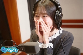 日向坂46髙橋未来虹「なんで!? どうしてあったの!?」先輩・小坂菜緒の大雨のライブ中でも“崩れない前髪”に驚愕!? 藤嶌果歩「小坂さんは何かしらの膜を張っている」