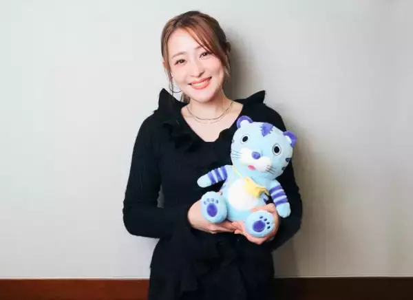 「「鏡を見てショックを受けた」大沢あかねが36歳で“美容オタク”に目覚めた理由」の画像