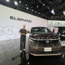 ユージ、憧れの新型「エルグランド」に大興奮！ 6人家族の夢を叶える快適空間と機能性を徹底レポート