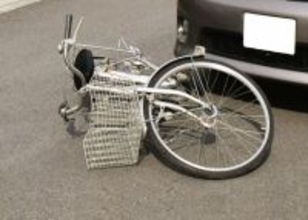 「自転車は安全」は大間違い？ 年間7万件の事故発生…交通事故が減る中で「自転車だけ増えている」!?