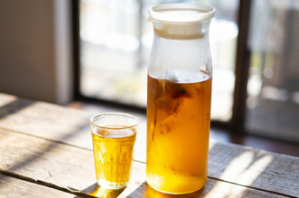 水出し麦茶のパック「入れっぱなし」はNG？美味しく安全に飲むために今すぐ見直したいポイント