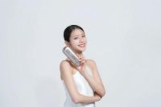 自宅でサロン級!? 貴島明日香、痛みレス家庭用脱毛器「フレアタッチ プロ」新アンバサダーに！ 自分史上最高のツルスベ肌へ