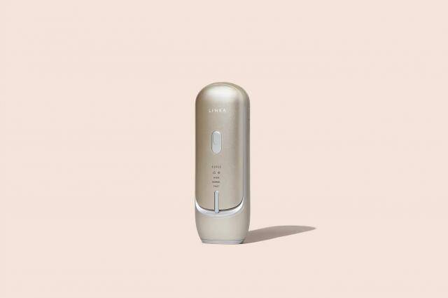 自宅でサロン級のケアが!? 貴島明日香、痛みレス家庭用脱毛器「フレアタッチ プロ」新アンバサダーに！ 自分史上最高のツルスベ肌へ