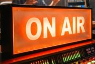 サカナクション、ビートルズ、奥田民生、AKB48、星野源、カヒミ・カリィ、米米CLUB…最初の一撃で心をつかむ！「ジャーンはじまり」ソングTOP10を発表