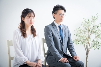 彼女の父親への挨拶…「喜ばれる手土産」と「NG行動」は？ 悩む相談者へのアドバイス続々